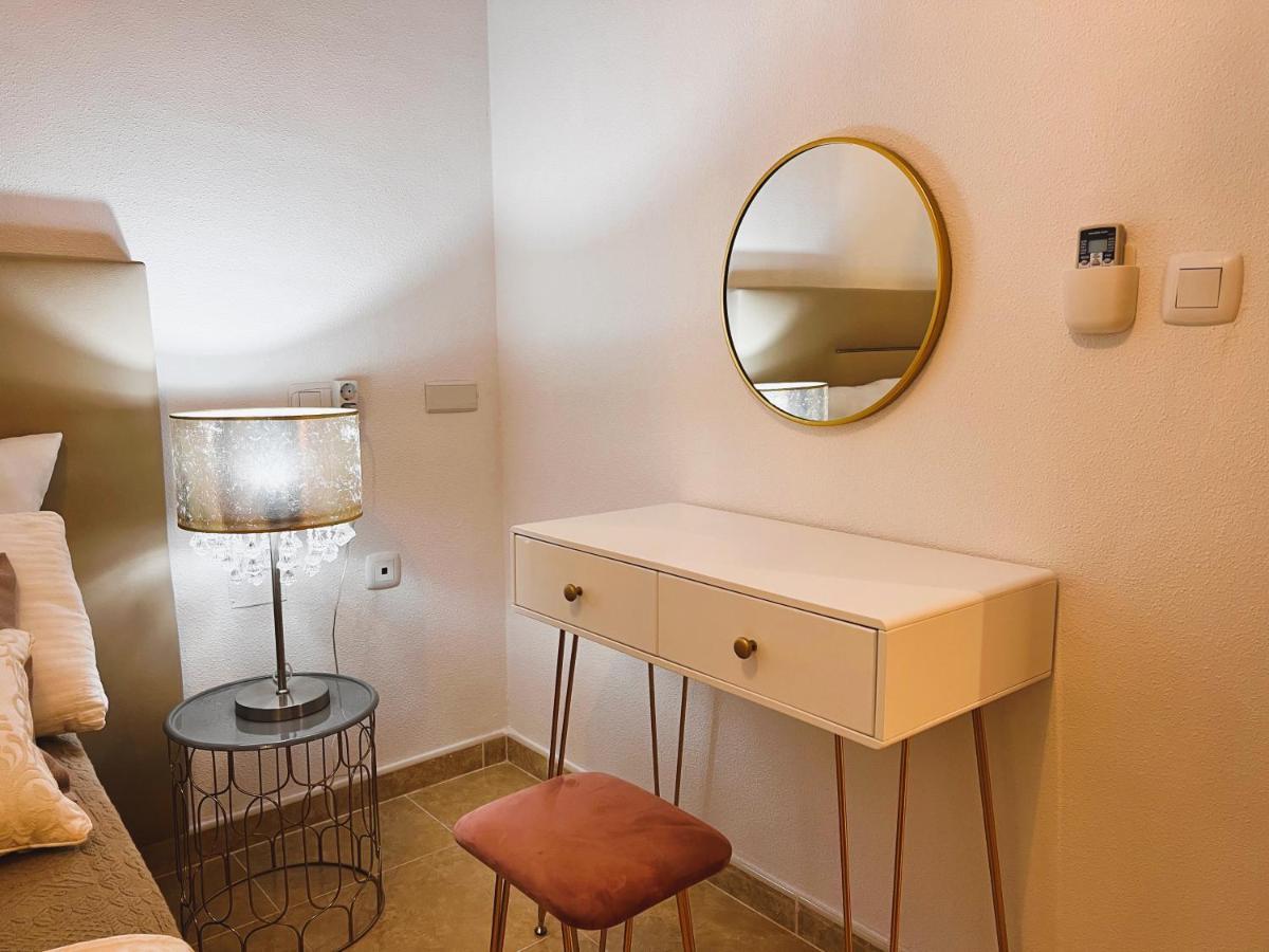 Holiday Suite Fragata Torrevieja Exteriör bild