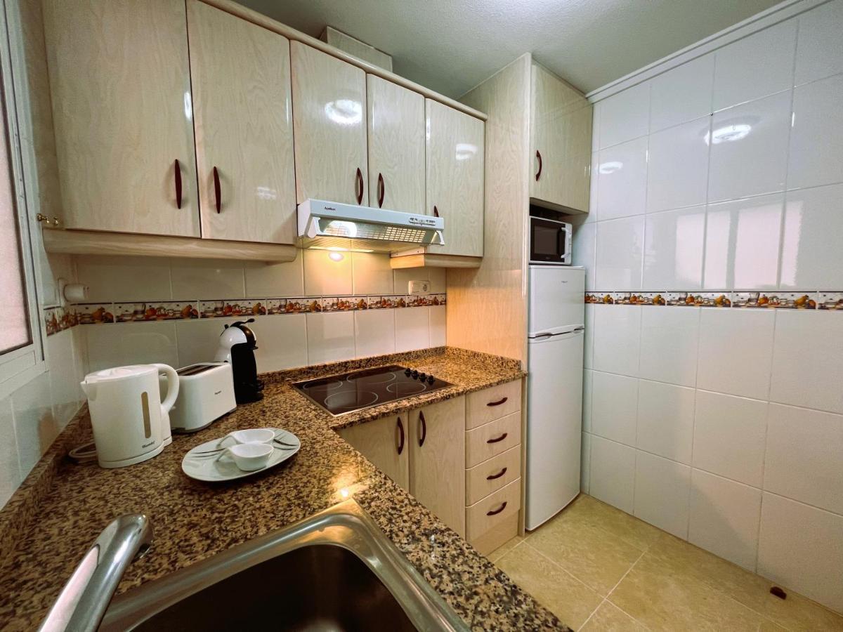 Holiday Suite Fragata Torrevieja Exteriör bild