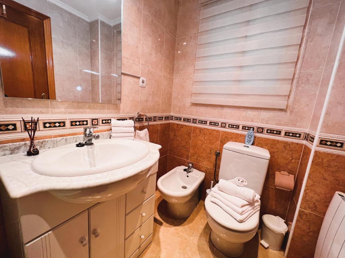 Holiday Suite Fragata Torrevieja Exteriör bild