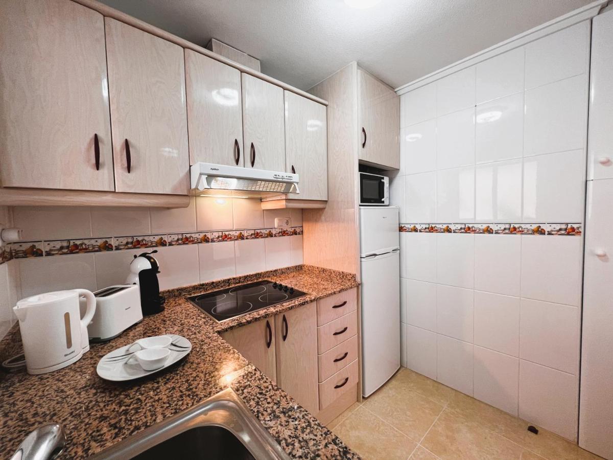 Holiday Suite Fragata Torrevieja Exteriör bild